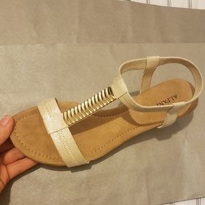 Alfani Wedge Sandals Sz 9